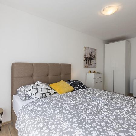 Sunny City Apartment Спліт Екстер'єр фото