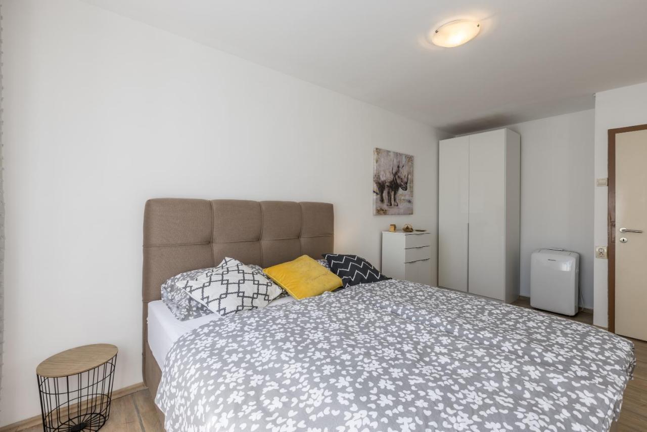 Sunny City Apartment Спліт Екстер'єр фото